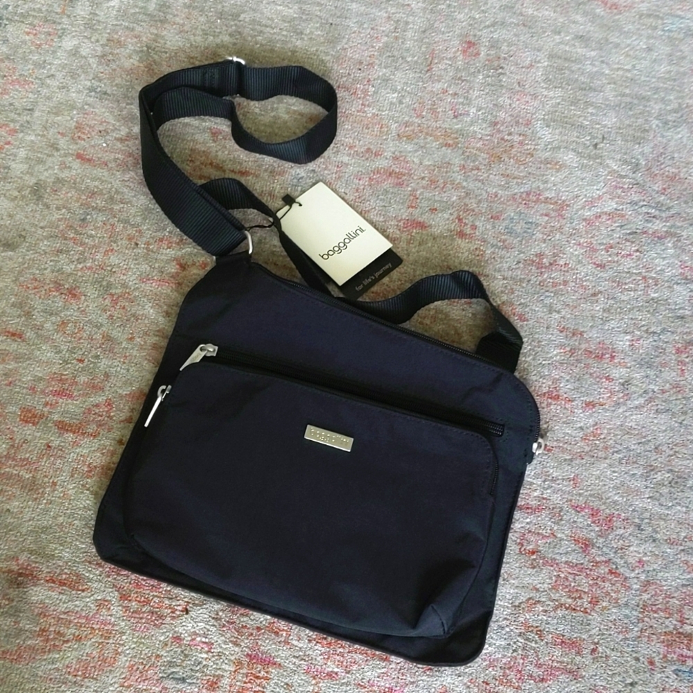 Baggallini bag